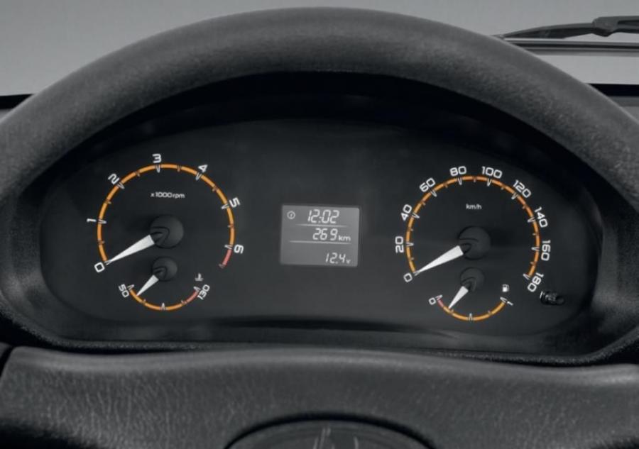 Панель приборов Lada 4x4 Urban (21214-57) 2020 года  (фото 2 из 3)